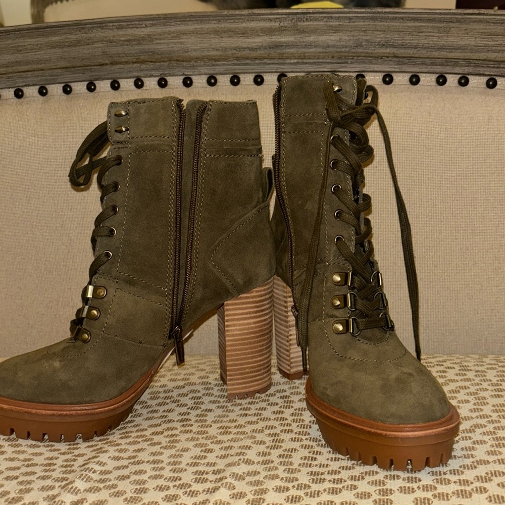 VINCE CAMUTO BOOTS